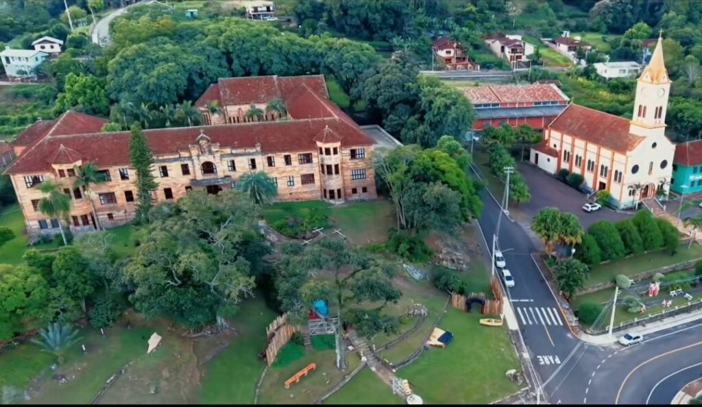 Encenação da Paixão de Cristo no Convento de Imigrante