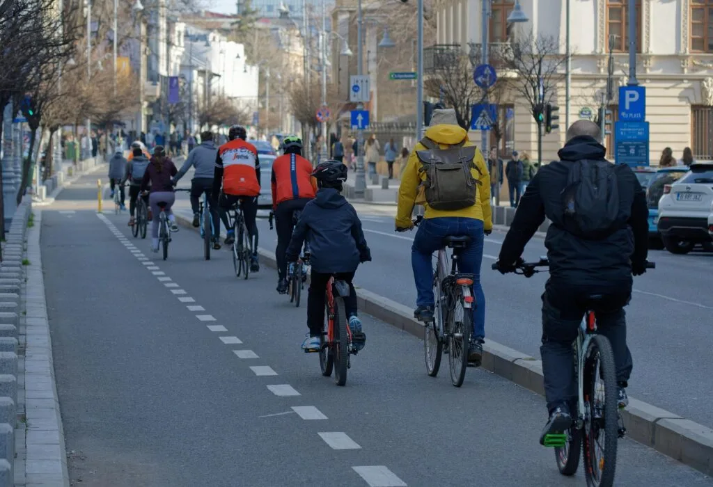 A infraestrutura influencia o comportamento da população. Quanto mais fácil for pedalar, maior será a adesão ao transporte ativo.